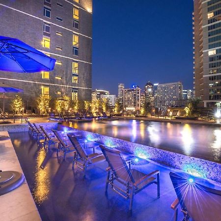 Downtown Dallas Apt With View Walking Distance To Aac With Free Parking Pool Wifi エクステリア 写真